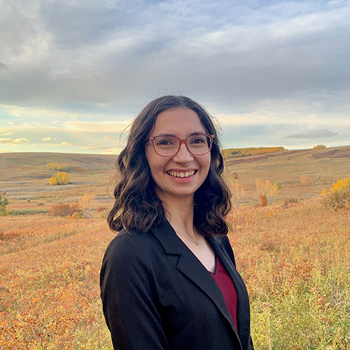 Asha Hollis headshot