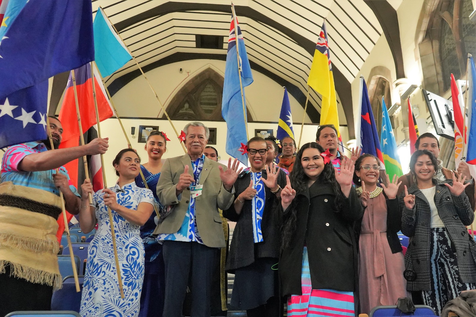 Commonwealth Secretary-General with people from the Pacific at COP26