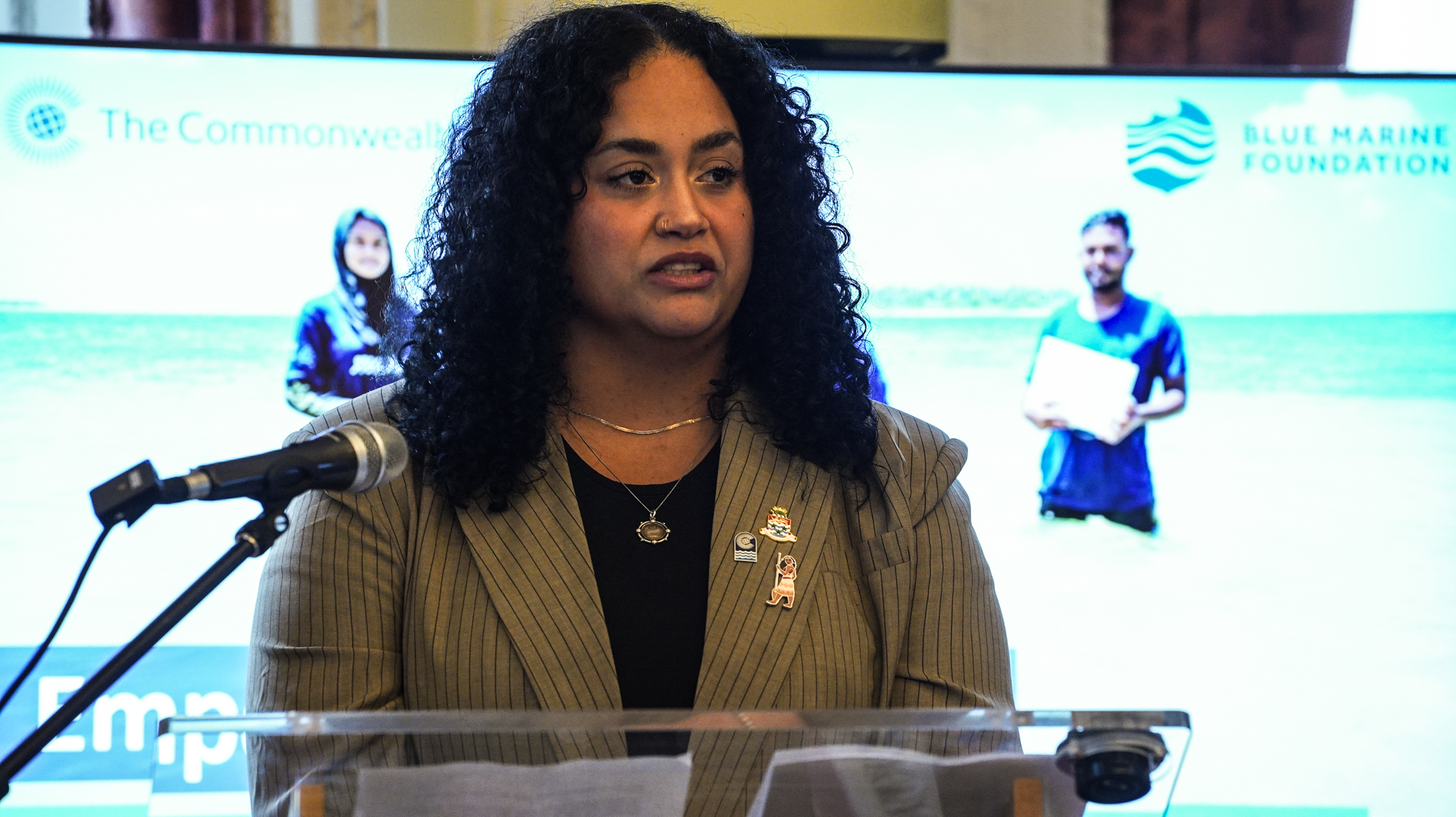 Kelly-Forsythe-Marine-Biologist-Addresses-The-Room