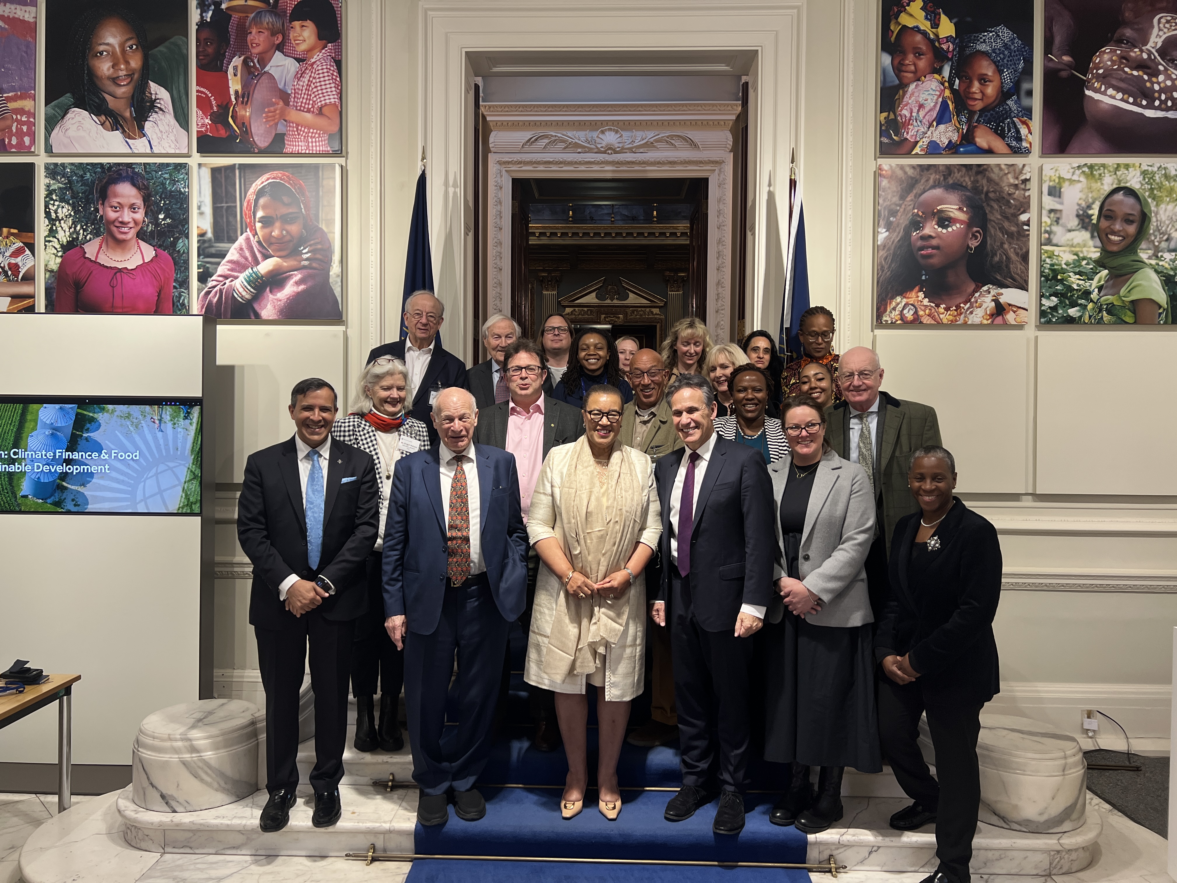 Group shot of those in attendance for the AI and Justice seminar