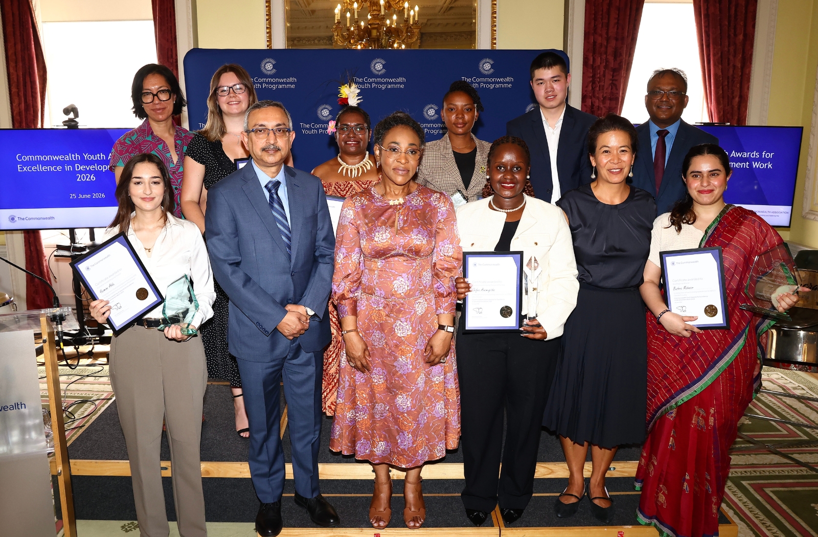 Secretary-General and the Youth Award finalists