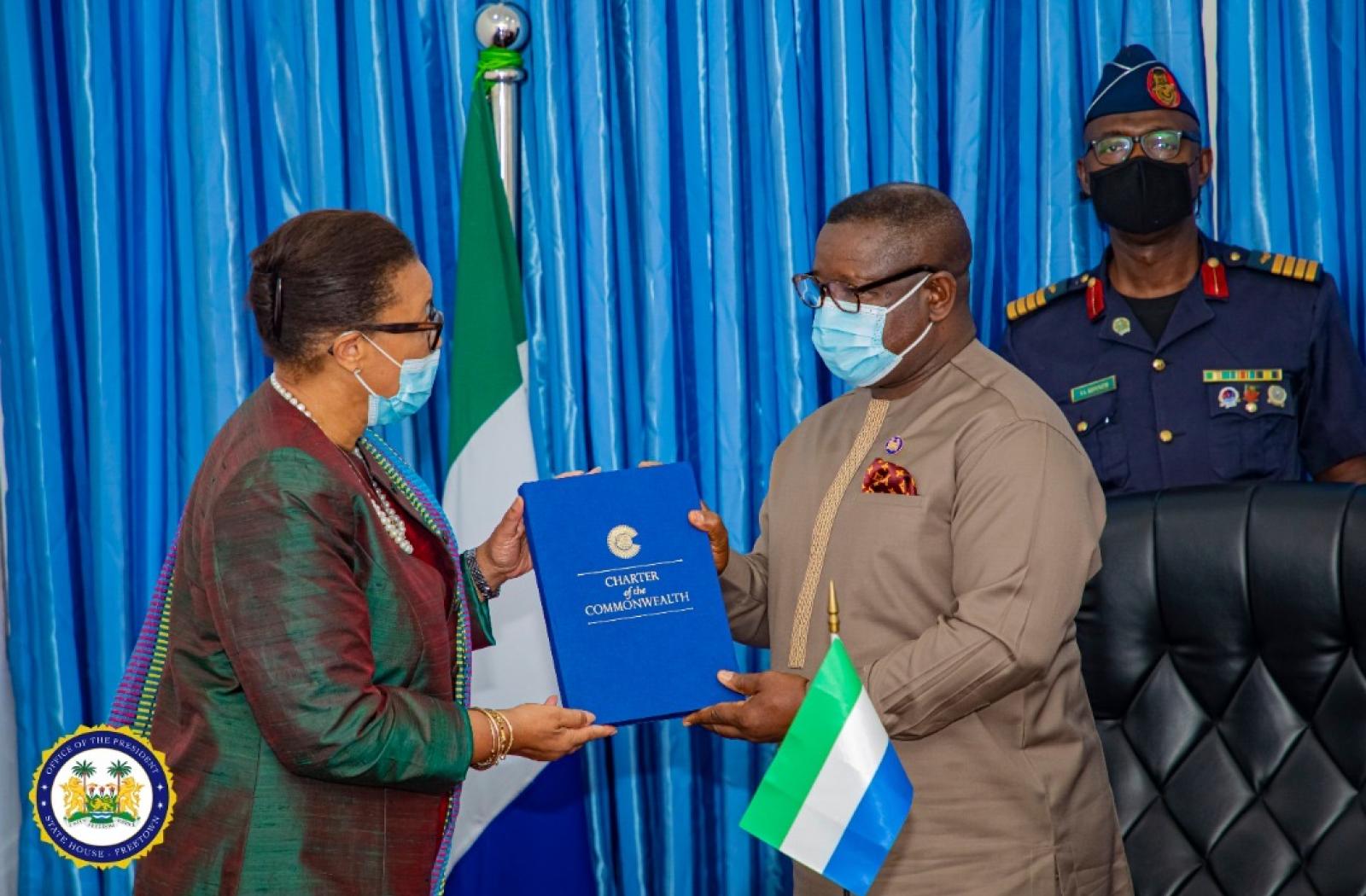 Commonwealth Secretary-General presenting Commonwealth Charter to President Julius Maada Bio