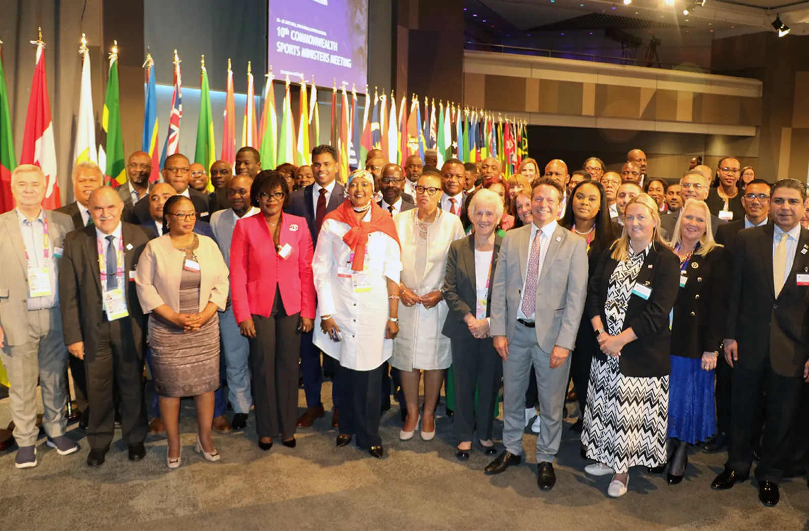 Sports ministers gather for a family photo at 10CSSM