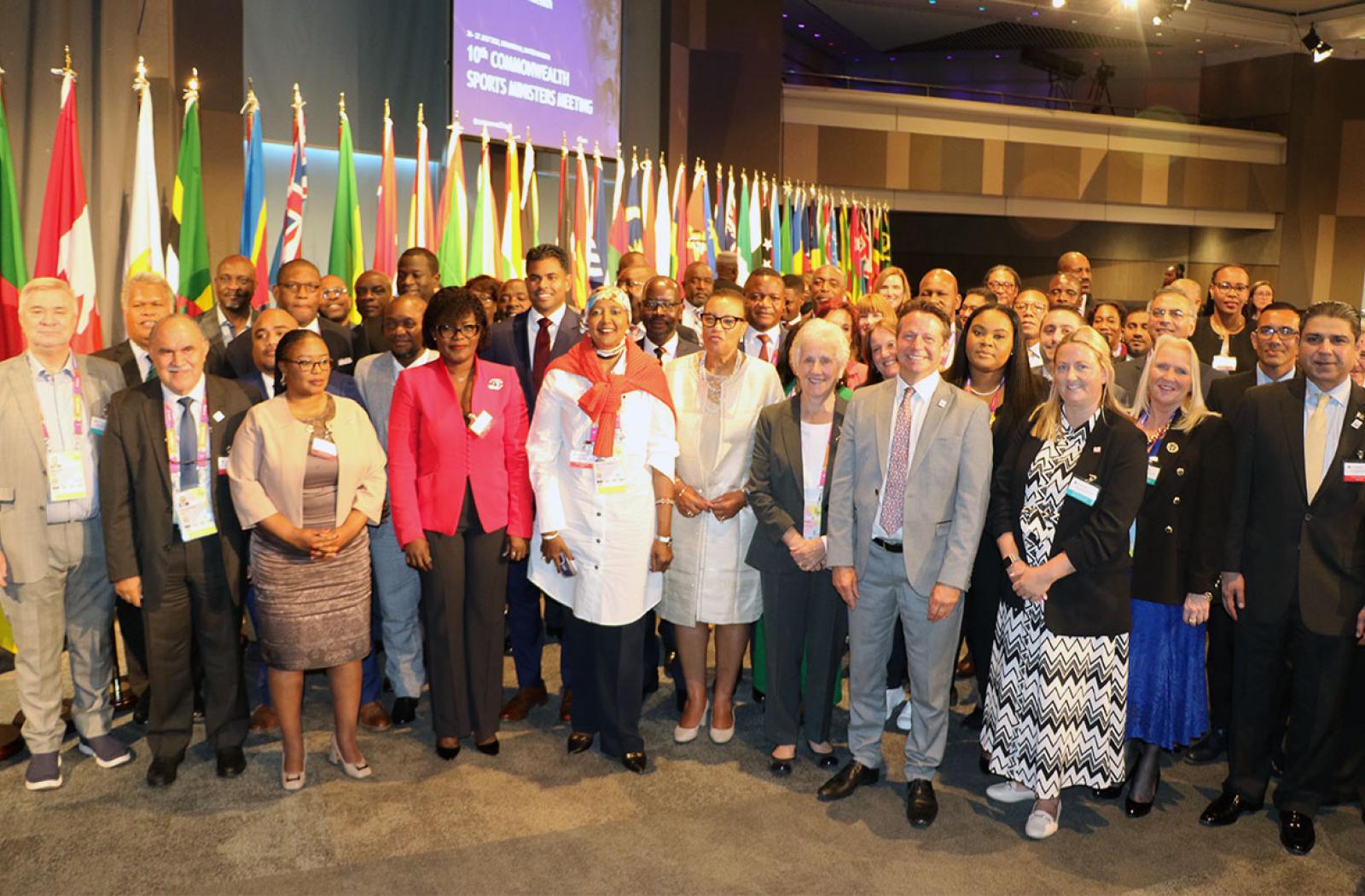 Sports ministers gather for a family photo at 10CSSM
