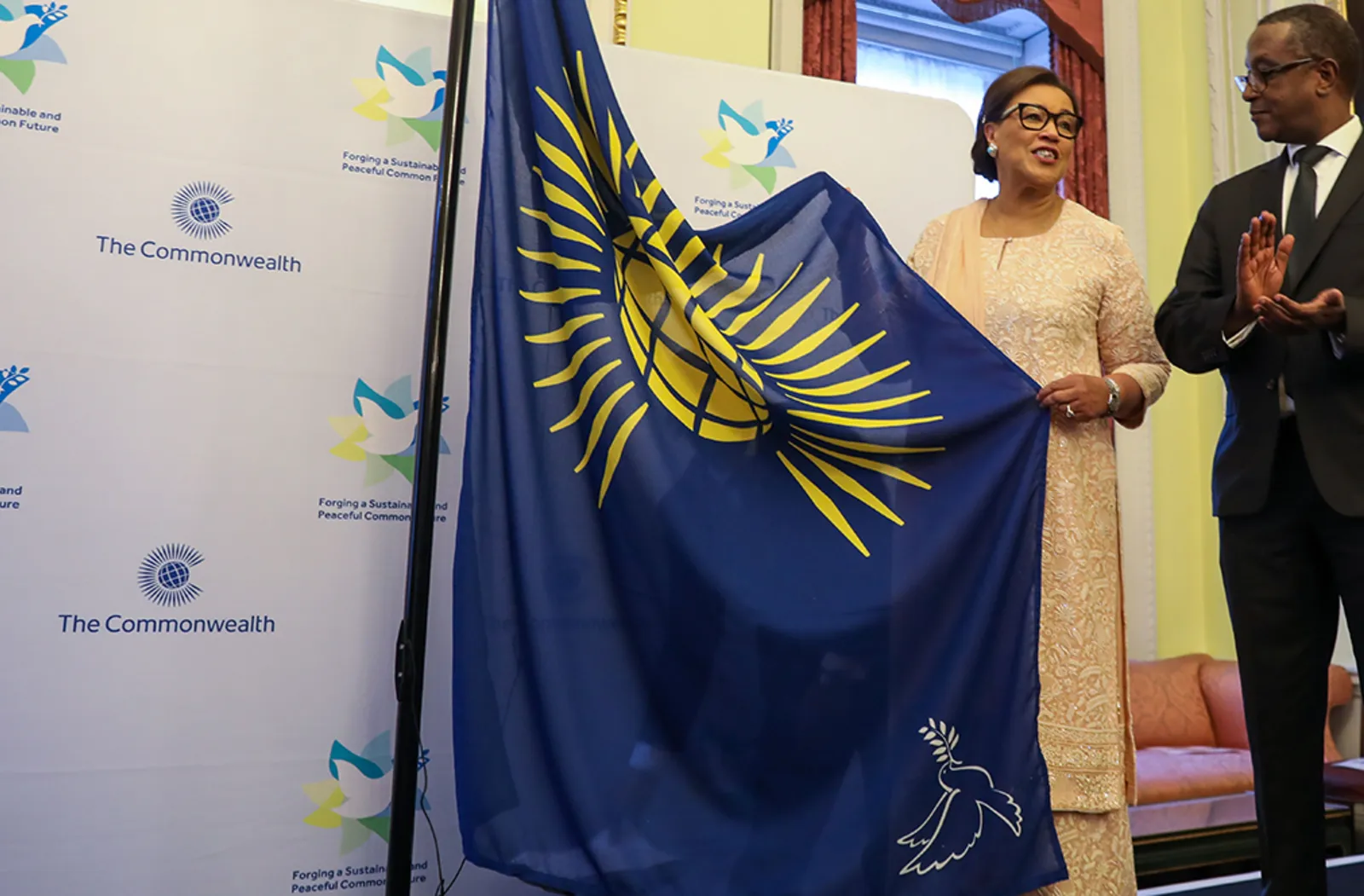 Secretary-General at Peace Flag Raising