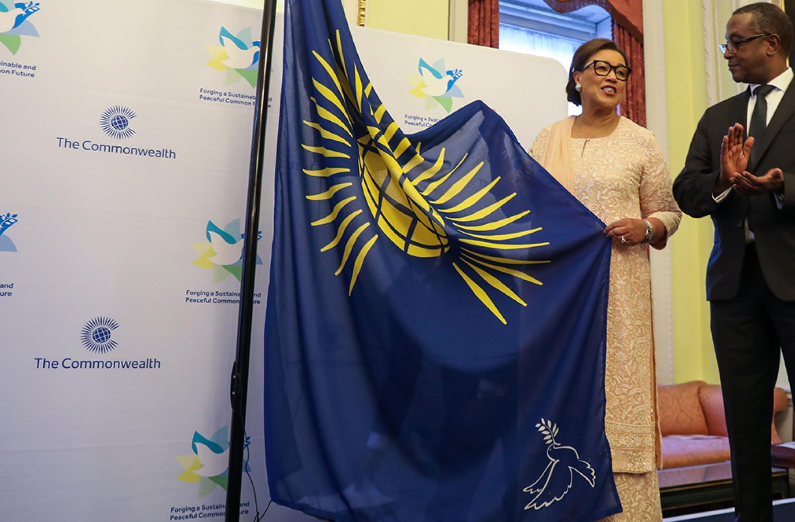 Secretary-General at Peace Flag Raising