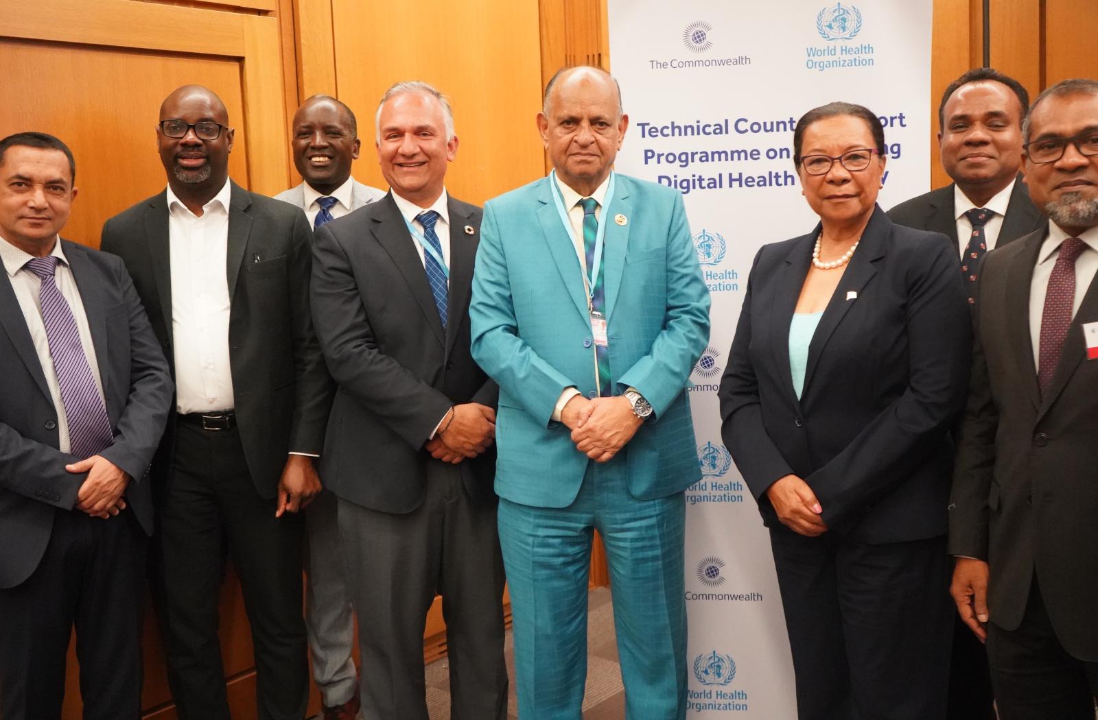 group photo of ministers at the conference