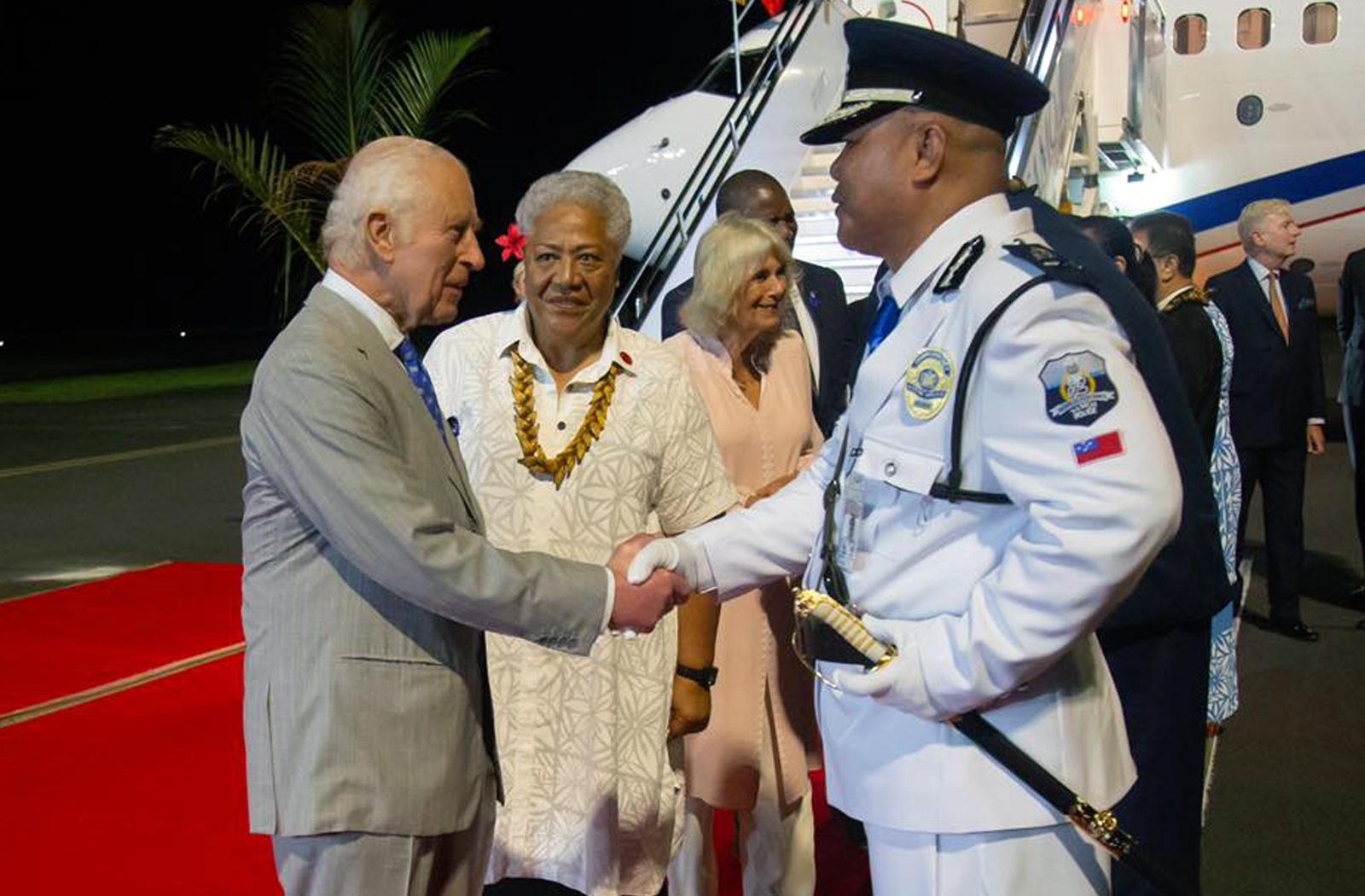 Their Majesties arrive in Samoa