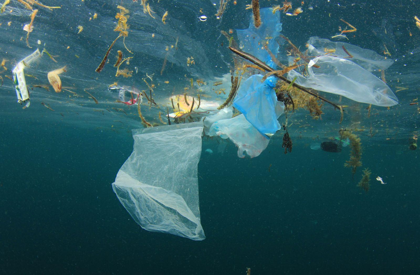 Plastic ocean pollution