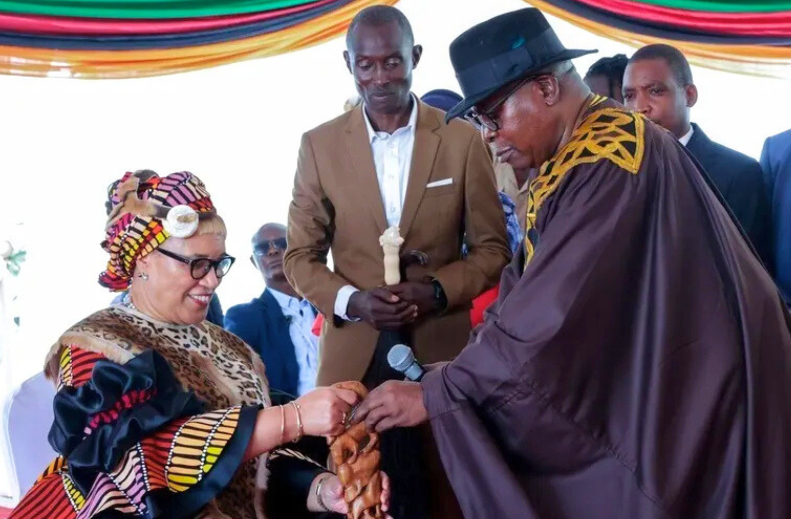 Commonwealth Secretary-General being honoured with the office staff during the ceremony in Zambia  