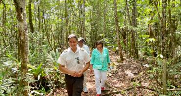 Commonwealth Secretary-General trekking in Guyana rainforest
