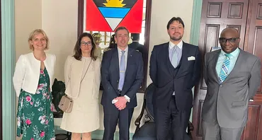 Dr Nicholas Hardman-Mountford meets with the Dr Joanna Newman and other stakeholders as part of the COBE International Steering Committee (ISC)