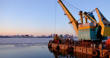 Crane at the harbour