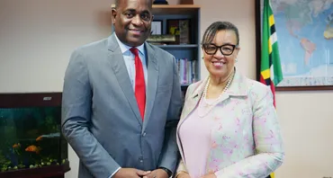 Secretary-General with the Prime Minister of Dominica