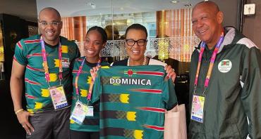 Commonwealth Secretary-General The Rt Hon Patricia Scotland, with athletes from Dominica