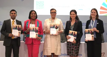 Panel launching the guide book
