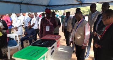 The Chairperson of the Commonwealth Observer Group, former President of South Africa H.E. Thabo Mbeki, observes polling in Nigeria's general elections