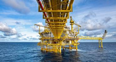 image of an oil/gas rig