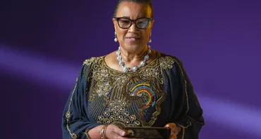 The Commonwealth Secretary-General with award for championing prosperity across Africa