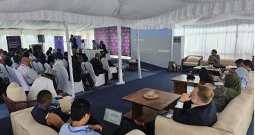 A speaker gives a presentation at the Connectivity Agenda event at Commonwealth Law Ministers Meeting in Zanzibar