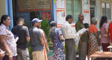 Voters in the queue to vote in the 2024 Sri Lanka elections