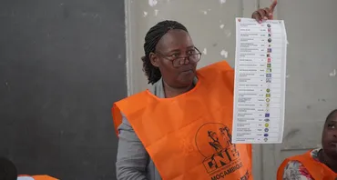 Mozambique election worker