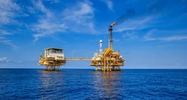 Trade oil rig pacific